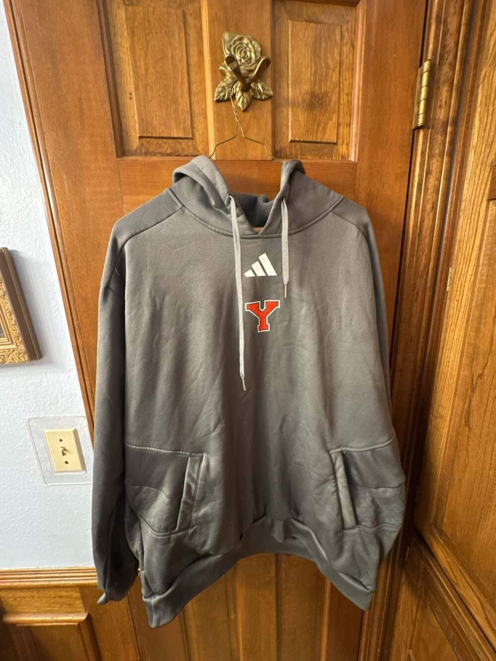 Adidas Youngstown State University YSU Penguins Gray Pullover Hoodie Sweatshirt